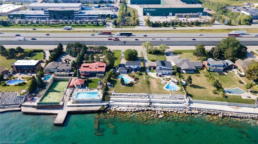 1073 N Service Road Property Photo 2