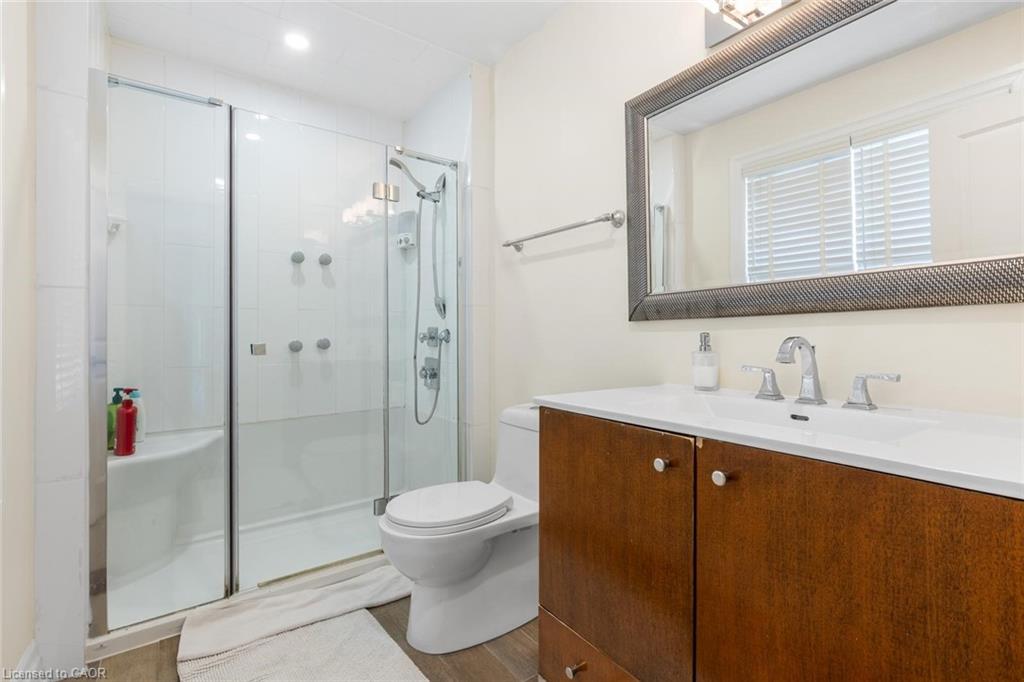 1073 N Service Road Property Photo 24