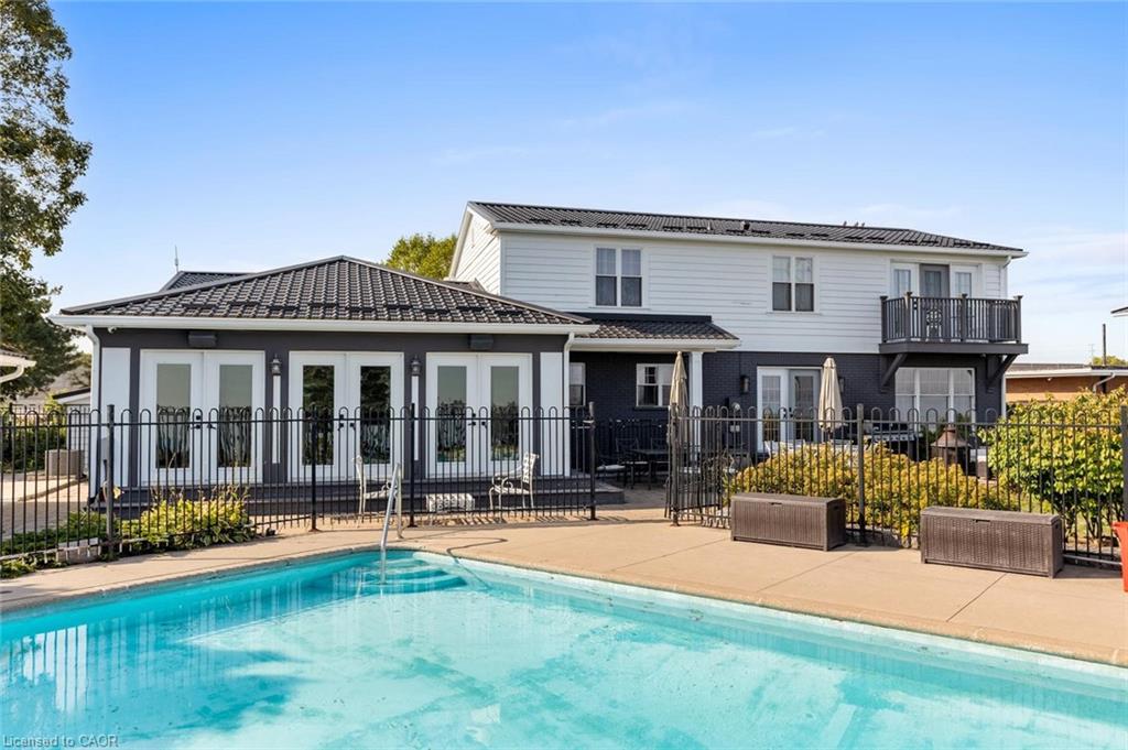 1073 N Service Road Property Photo 38