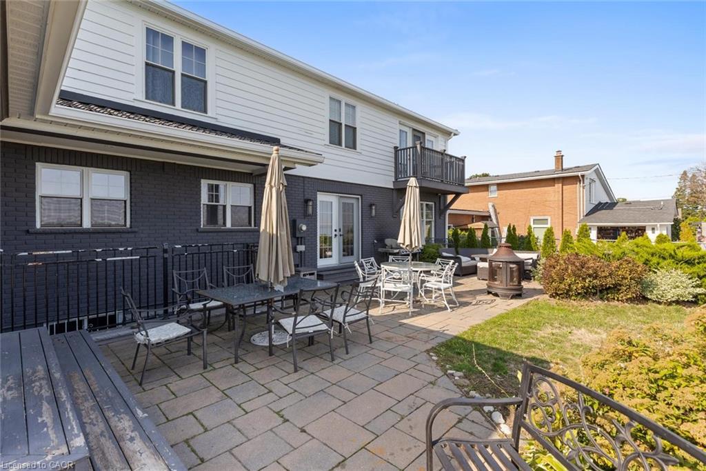 1073 N Service Road Property Photo 43