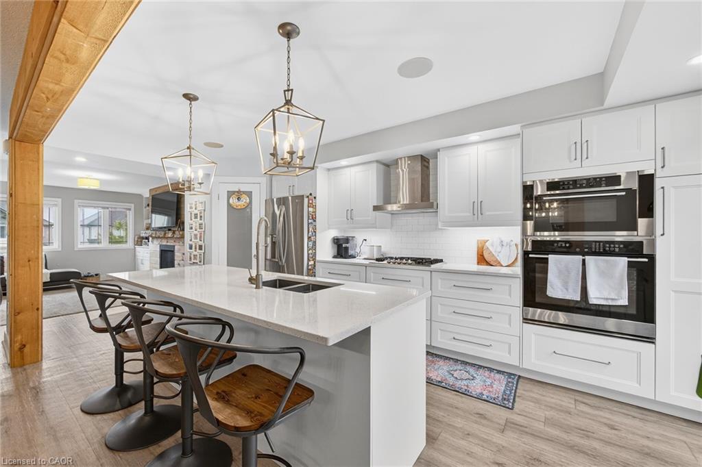 110 Oakes Crescent Property Photo 12