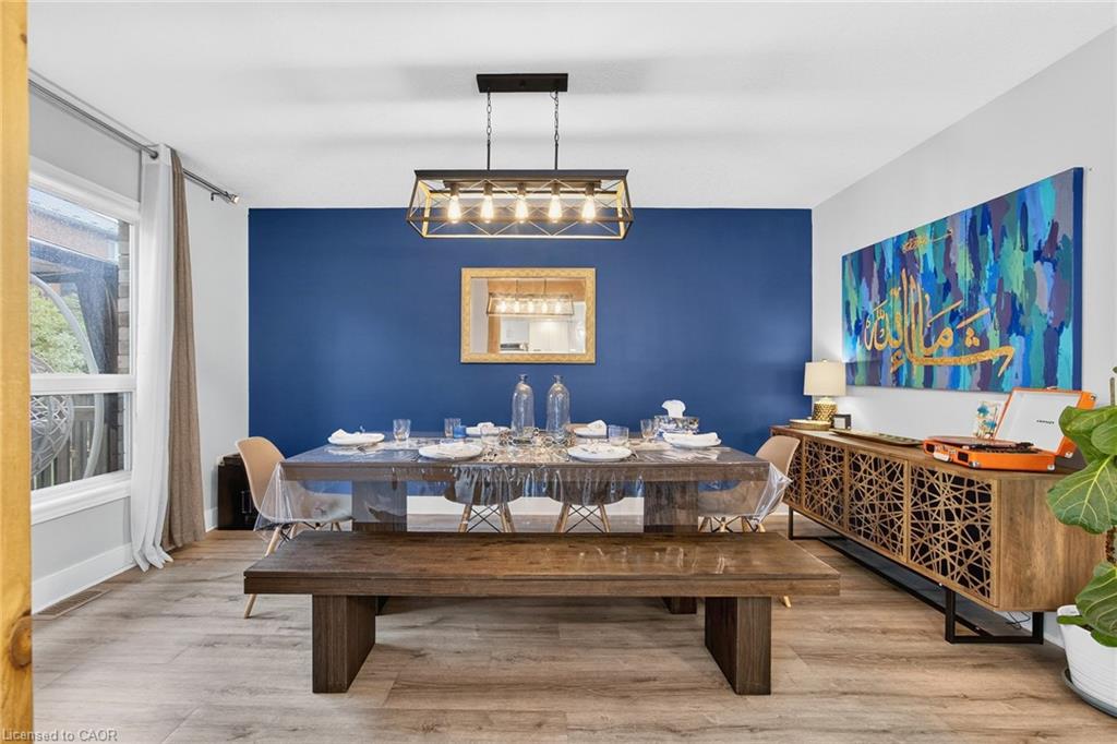 110 Oakes Crescent Property Photo 18