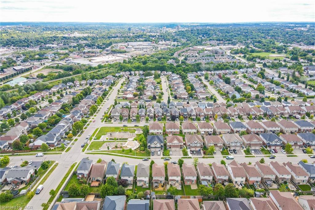 110 Oakes Crescent Property Photo 45