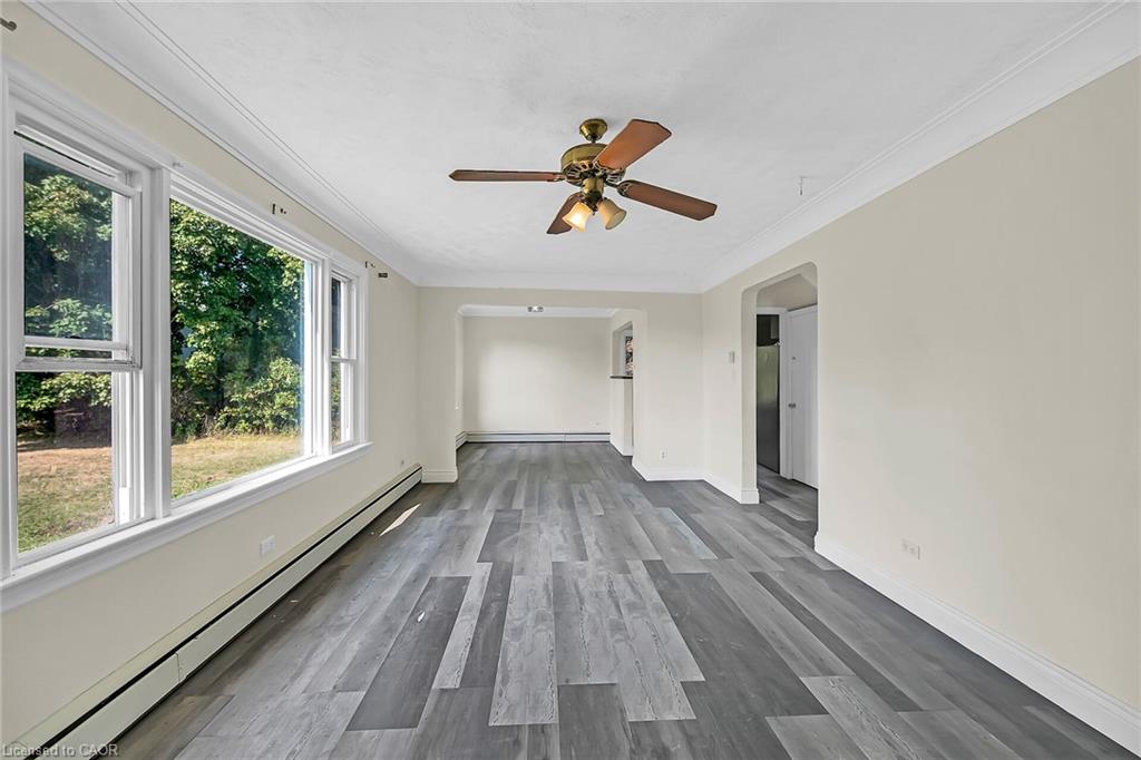 2918 Upper James Street Property Photo 13