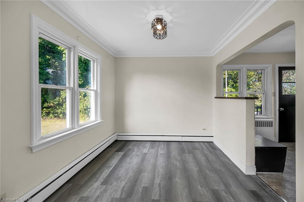 2918 Upper James Street Property Photo 14