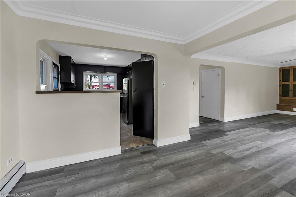 2918 Upper James Street Property Photo 16