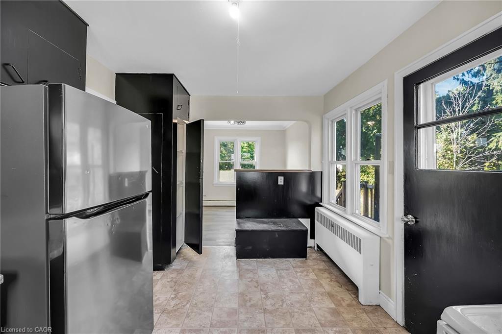 2918 Upper James Street Property Photo 20