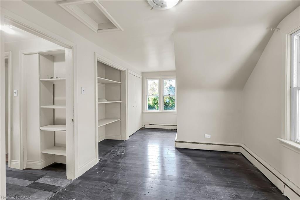 2918 Upper James Street Property Photo 25