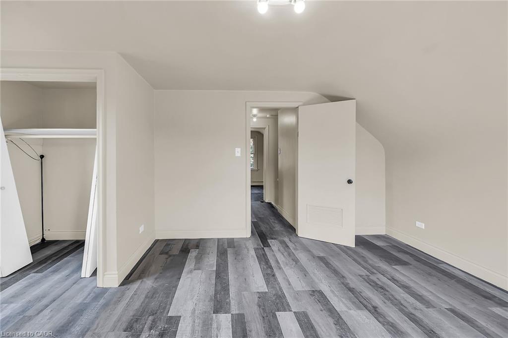 2918 Upper James Street Property Photo 29