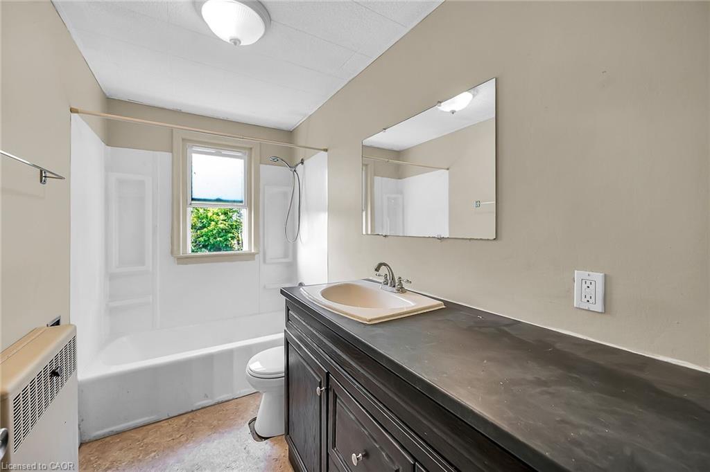 2918 Upper James Street Property Photo 31