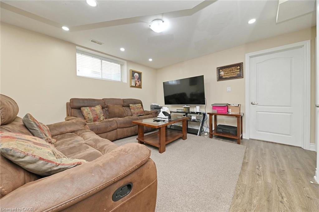 6 Wildflower Street Property Photo 28