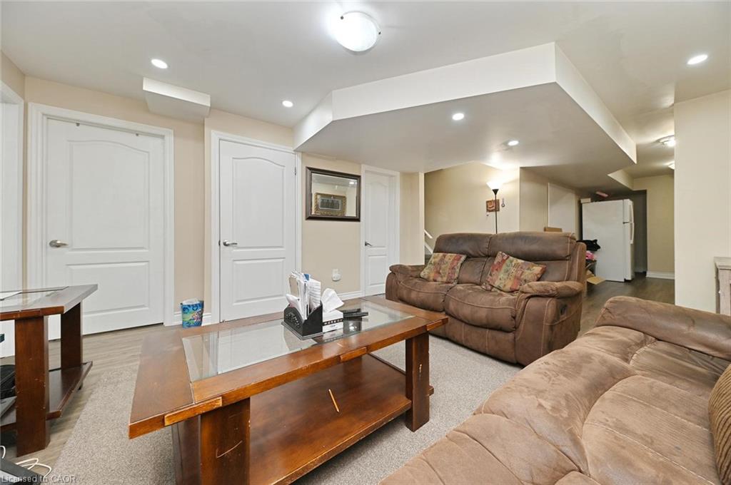 6 Wildflower Street Property Photo 29