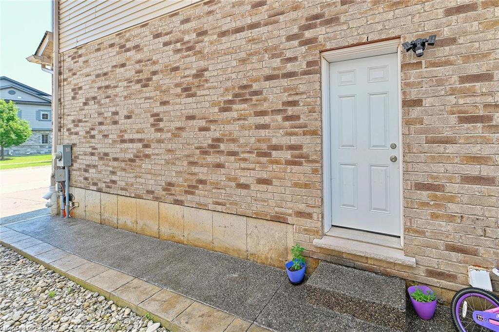 6 Wildflower Street Property Photo 37