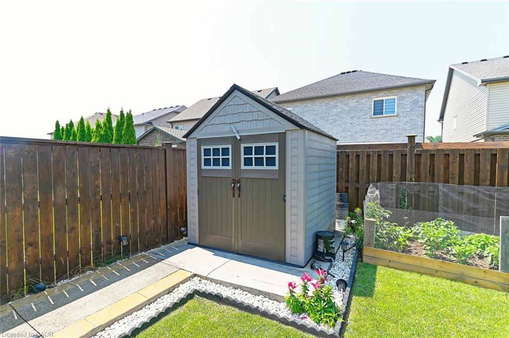 6 Wildflower Street Property Photo 45