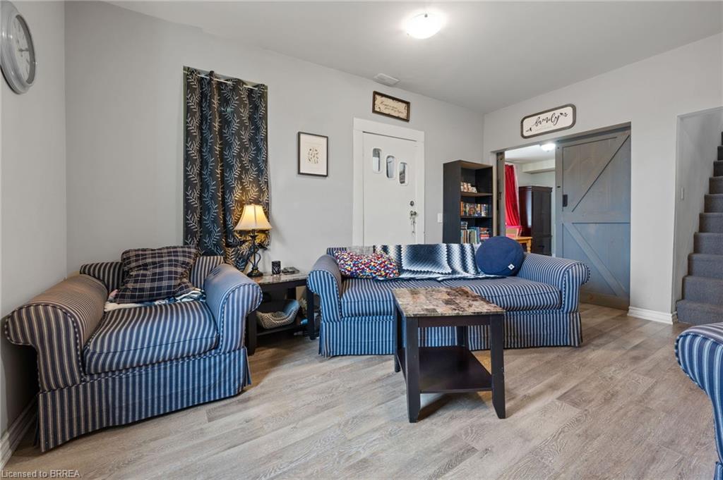 43 Main Street N Property Photo 5