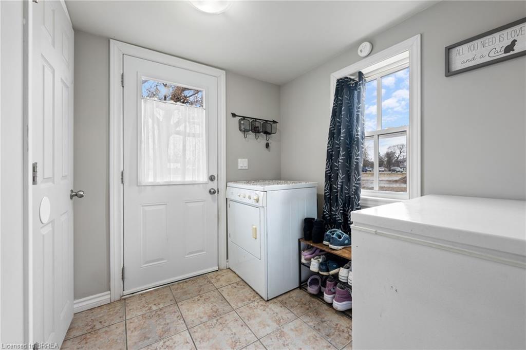 43 Main Street N Property Photo 12