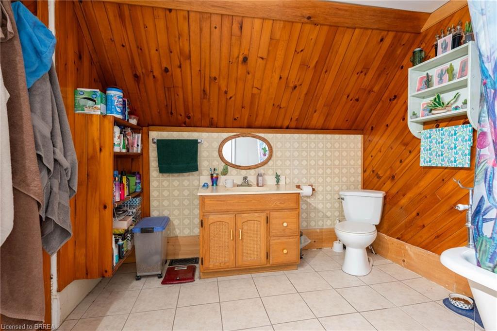 43 Main Street N Property Photo 17