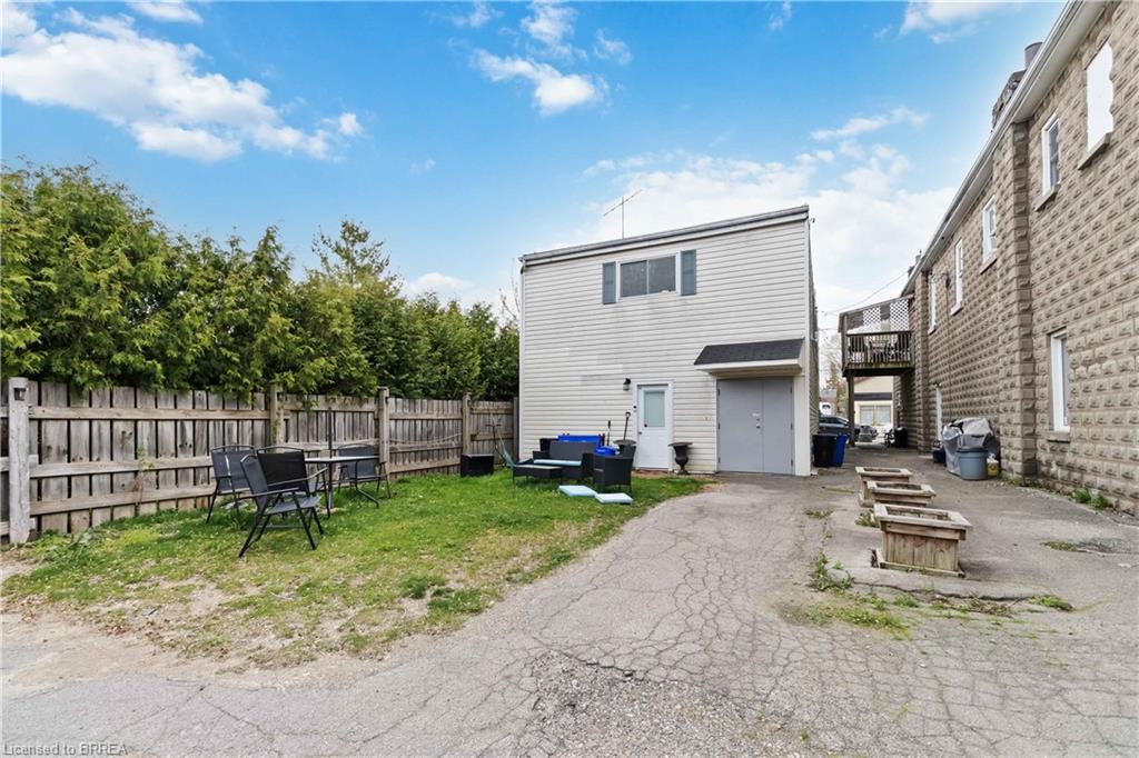 112 King St Street Property Photo 8