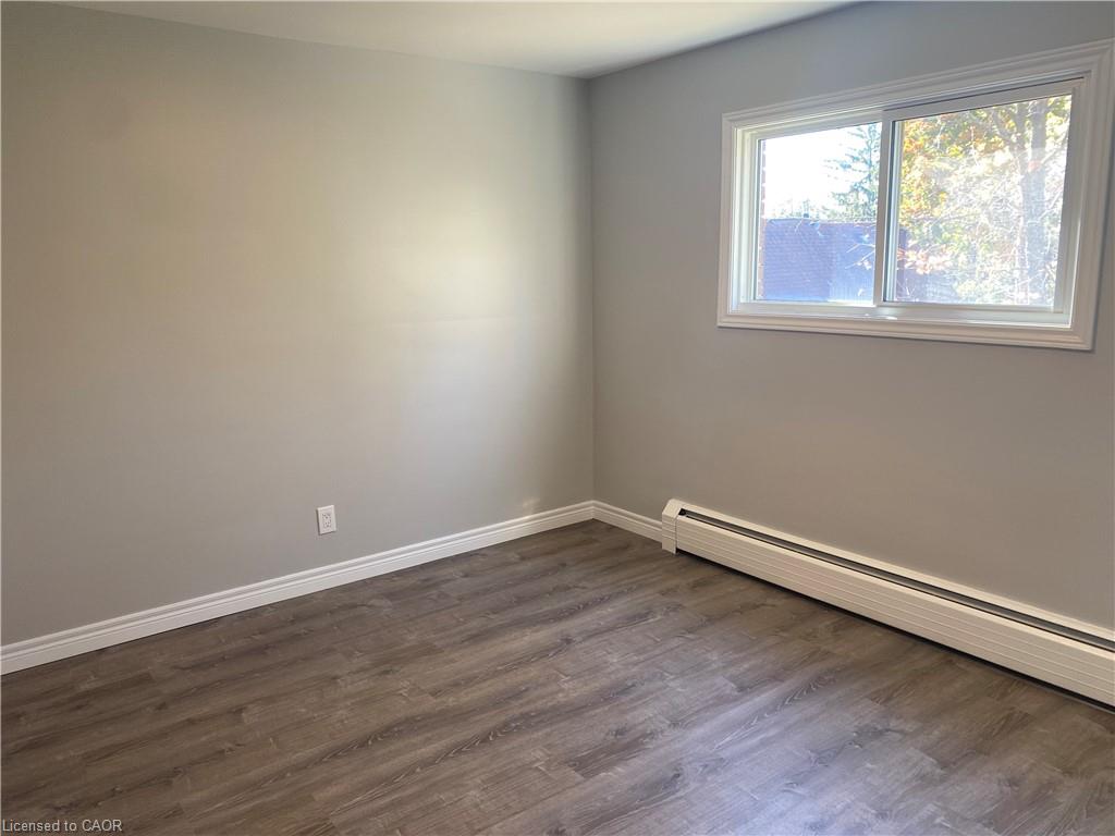 3-154 Elgin Street N Property Photo 13