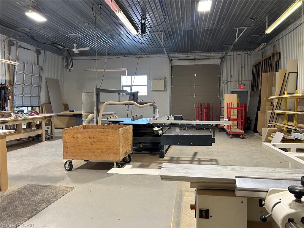 101 Donly Drive S Property Photo 6