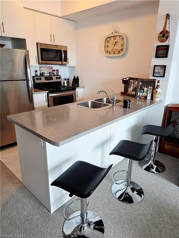 307-125 Shoreview Place Property Photo 5