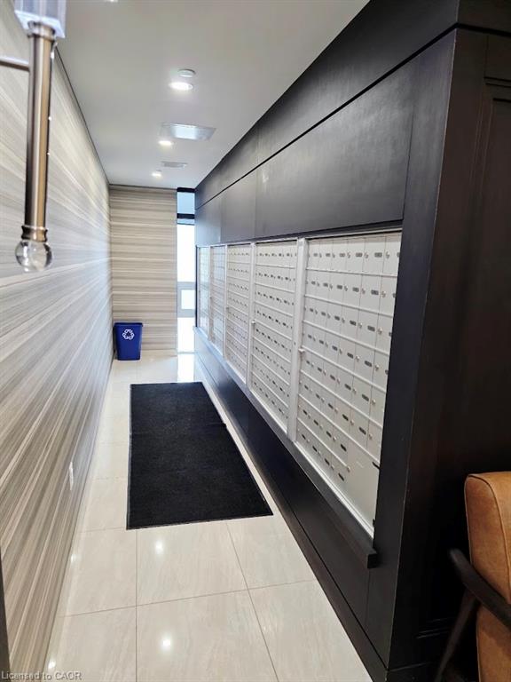 307-125 Shoreview Place Property Photo 12