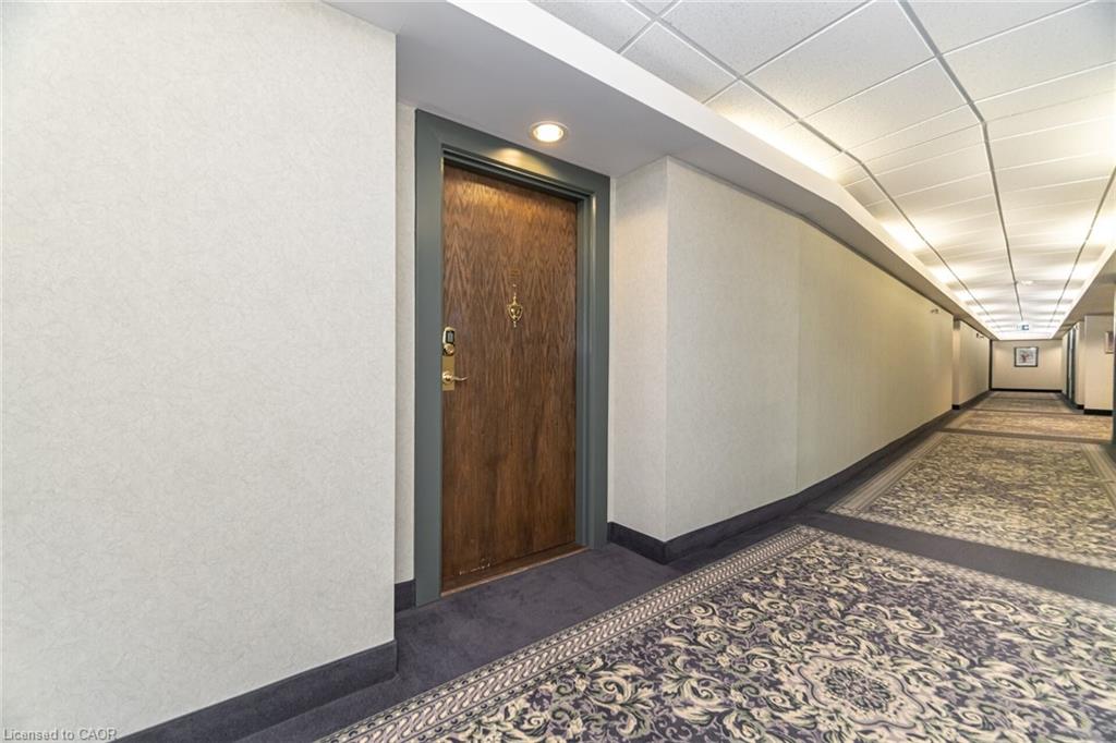 204-77 Governors Road Property Photo 5