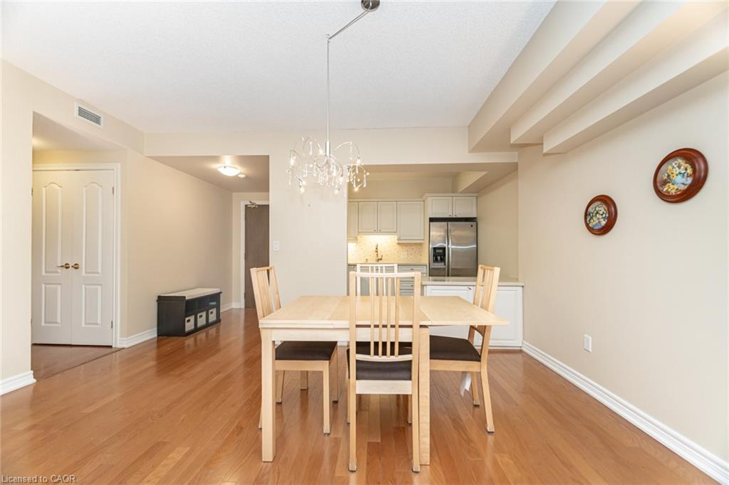 204-77 Governors Road Property Photo 8