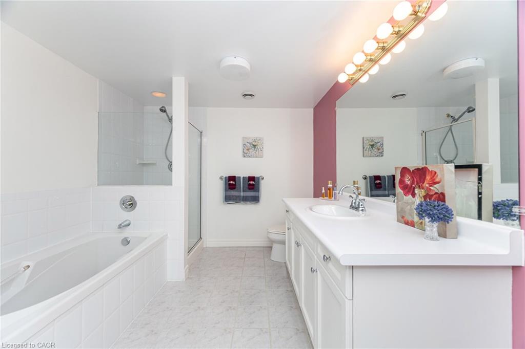 204-77 Governors Road Property Photo 18