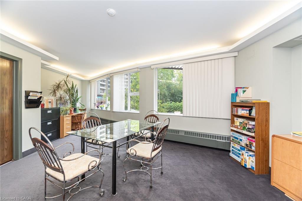 204-77 Governors Road Property Photo 32