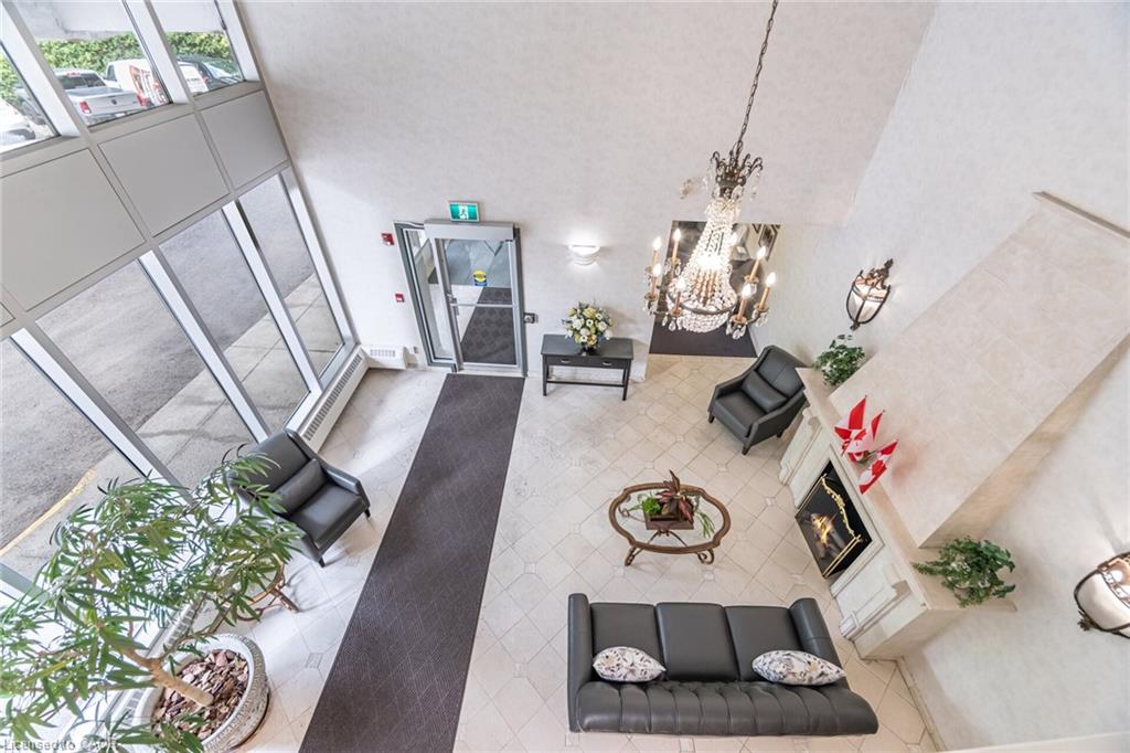 204-77 Governors Road Property Photo 33