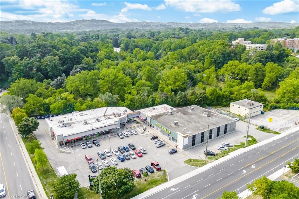 204-77 Governors Road Property Photo 44