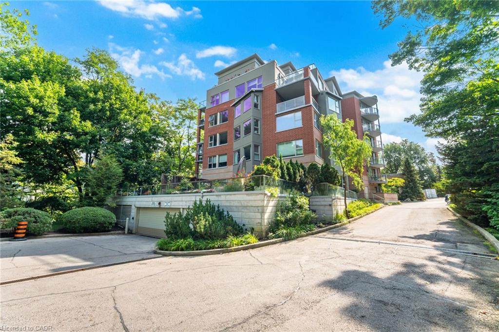 204-77 Governors Road Property Photo 46