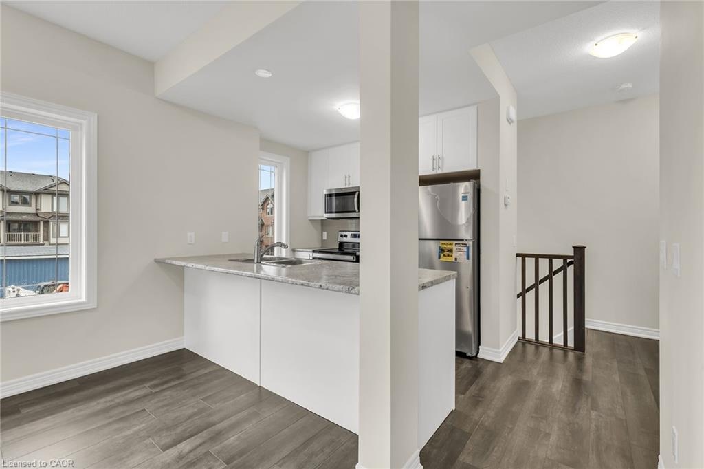 32-19 Picardy Drive Property Photo 6