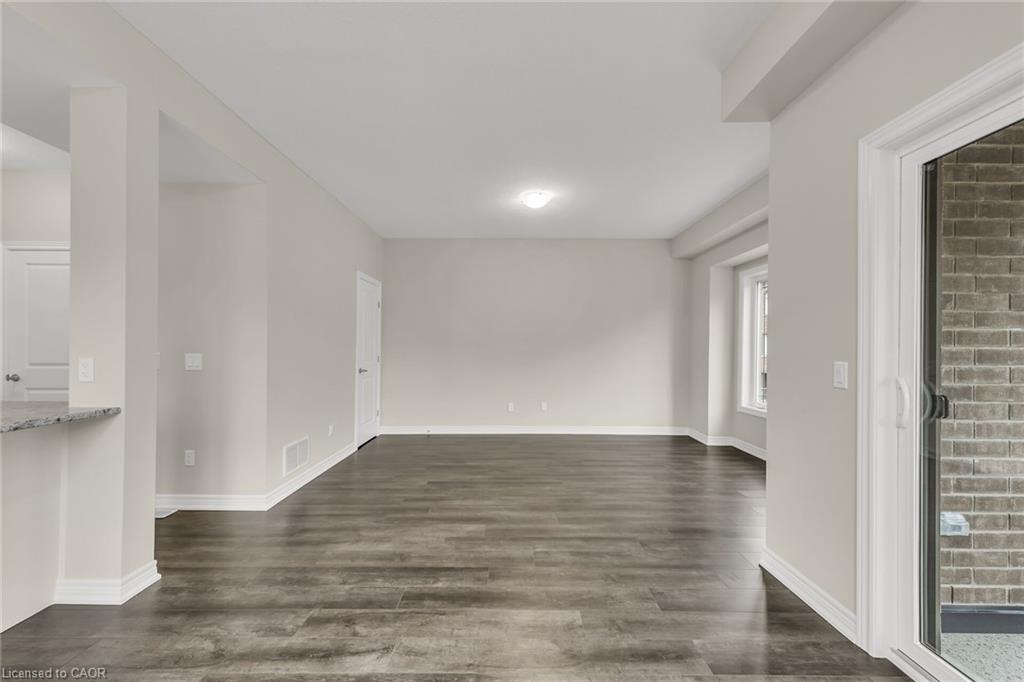 32-19 Picardy Drive Property Photo 11