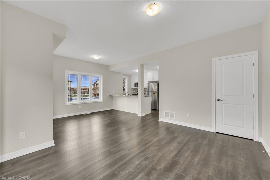 32-19 Picardy Drive Property Photo 14