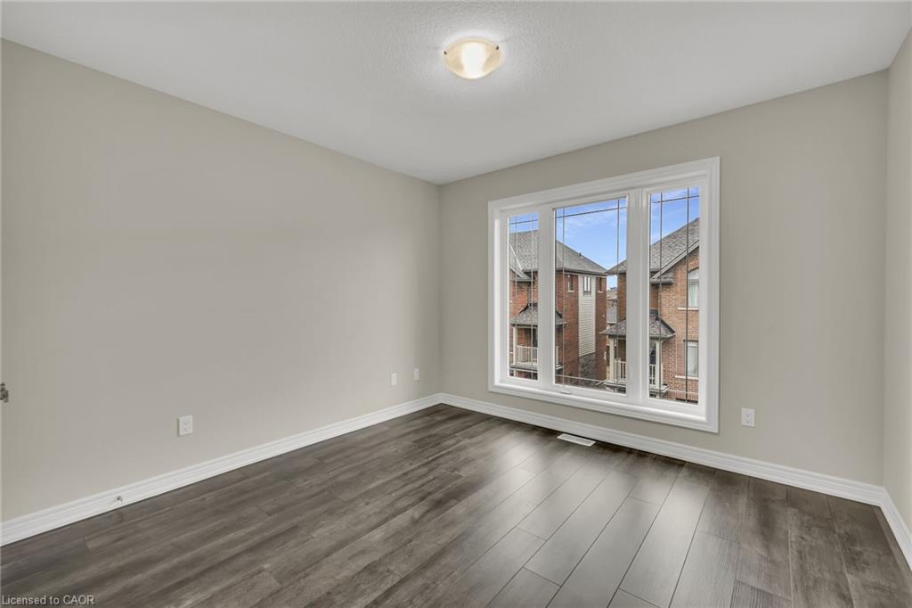 32-19 Picardy Drive Property Photo 30