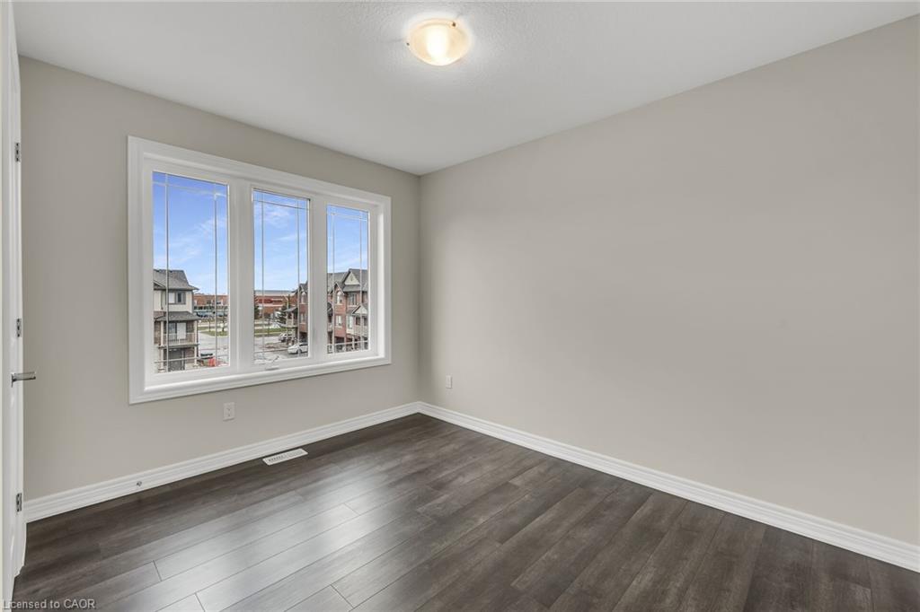 32-19 Picardy Drive Property Photo 33