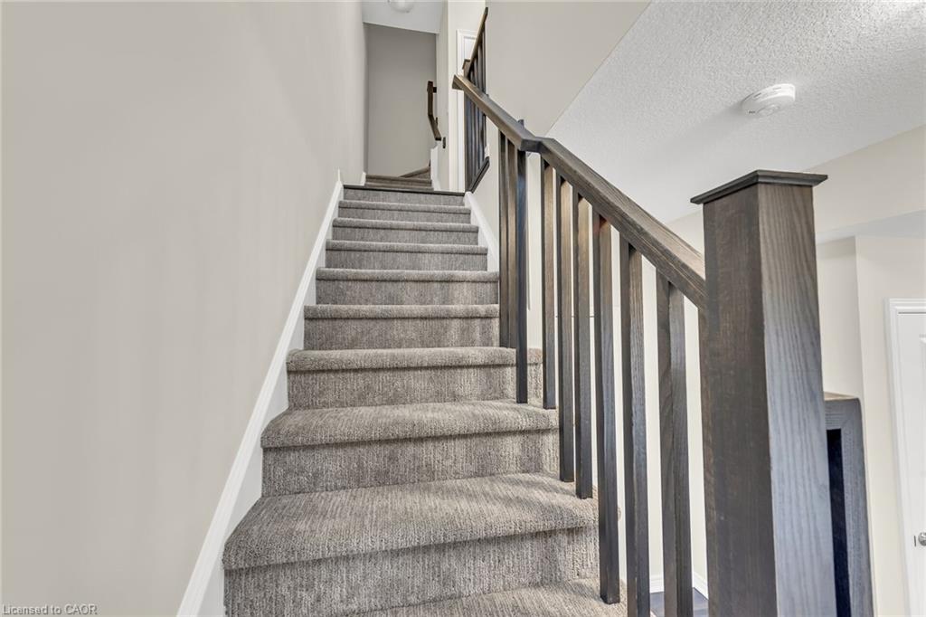 32-19 Picardy Drive Property Photo 35