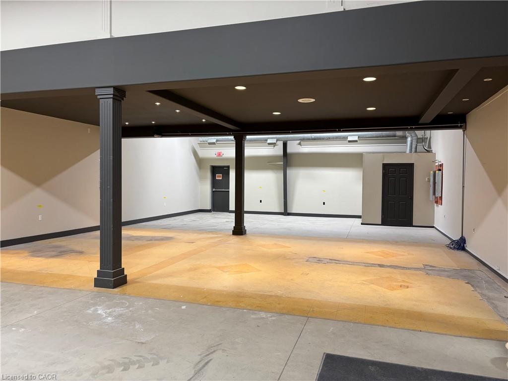 1177 King Road Property Photo 7