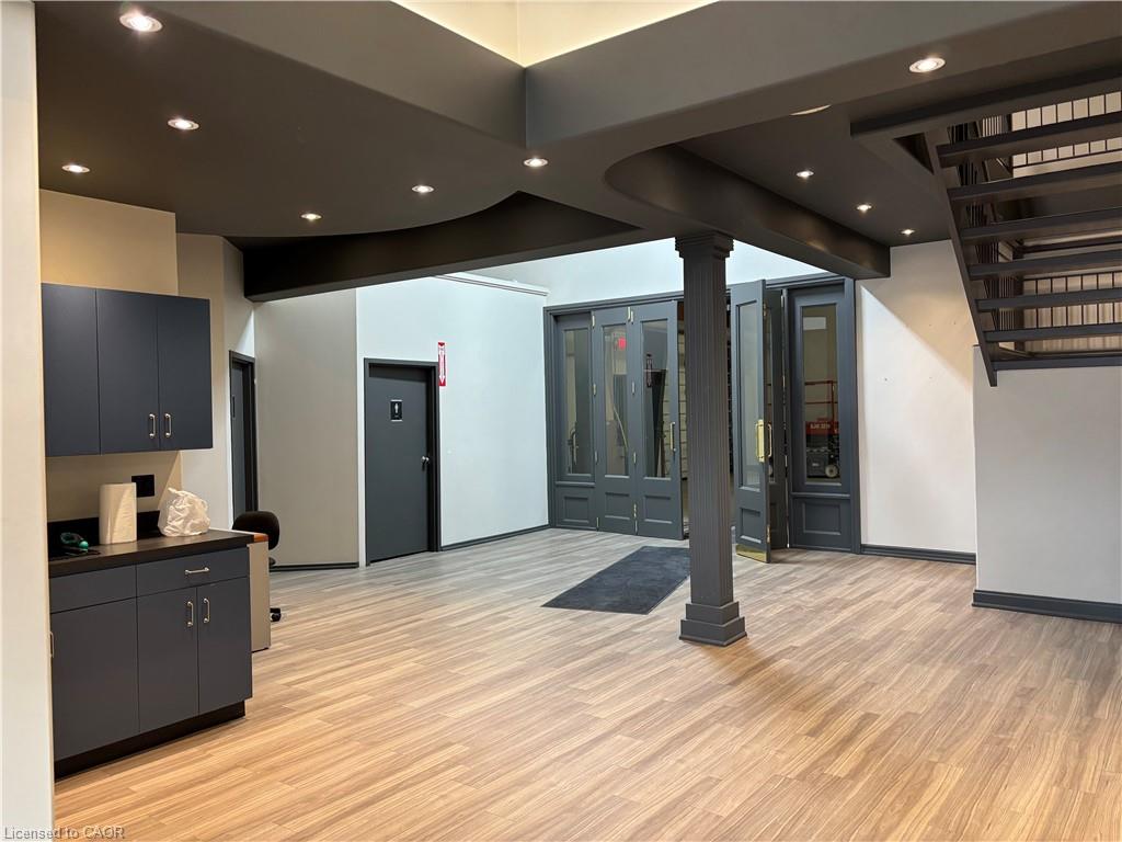 1177 King Road Property Photo 11