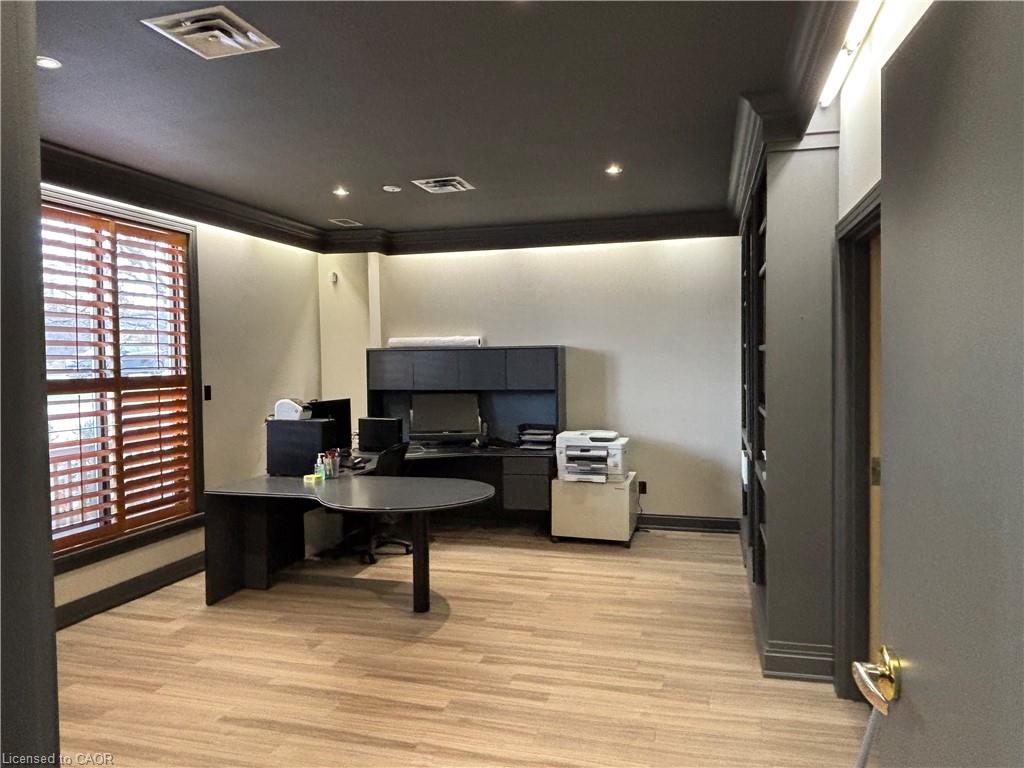 1177 King Road Property Photo 12