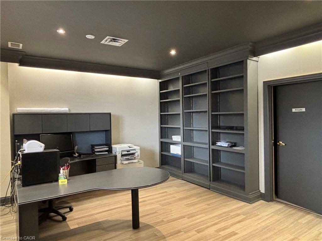 1177 King Road Property Photo 13