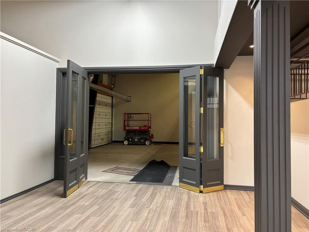 1177 King Road Property Photo 17