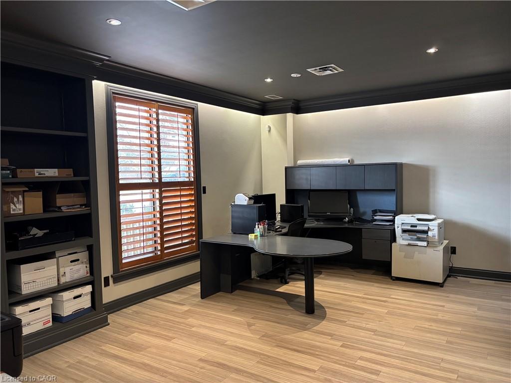 1177 King Road Property Photo 18