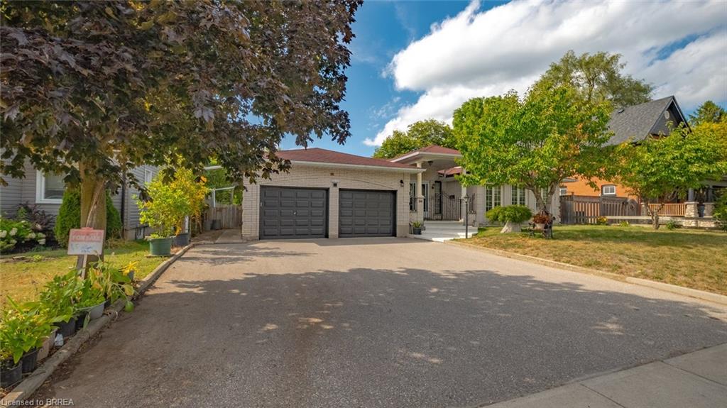 90 North Park Street Property Photo 5