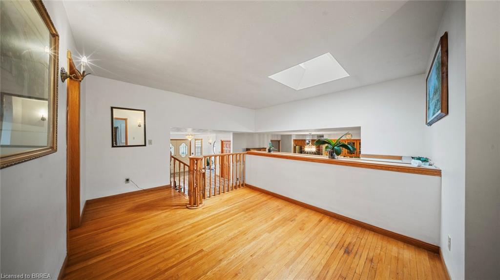 90 North Park Street Property Photo 13