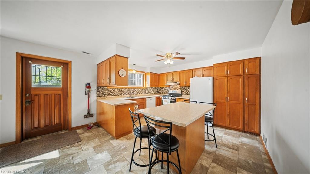 90 North Park Street Property Photo 31