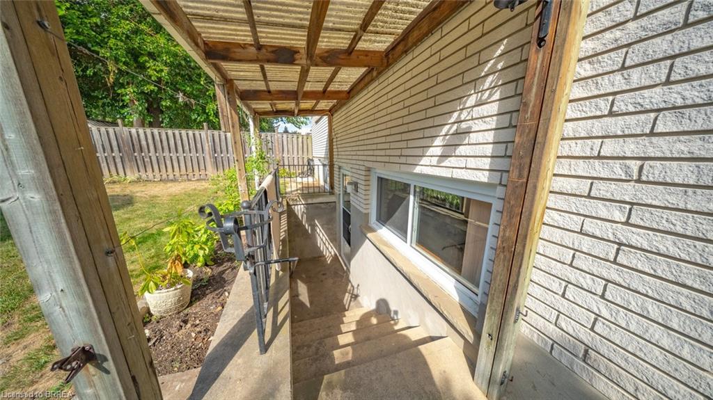 90 North Park Street Property Photo 40