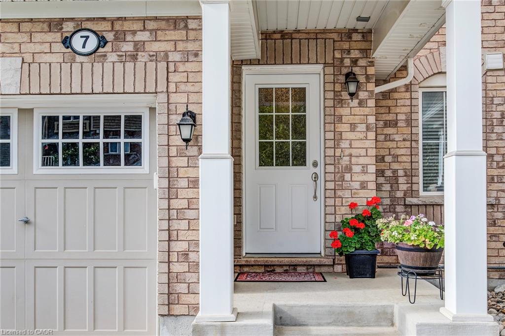 7 Stratus Street Property Photo 5